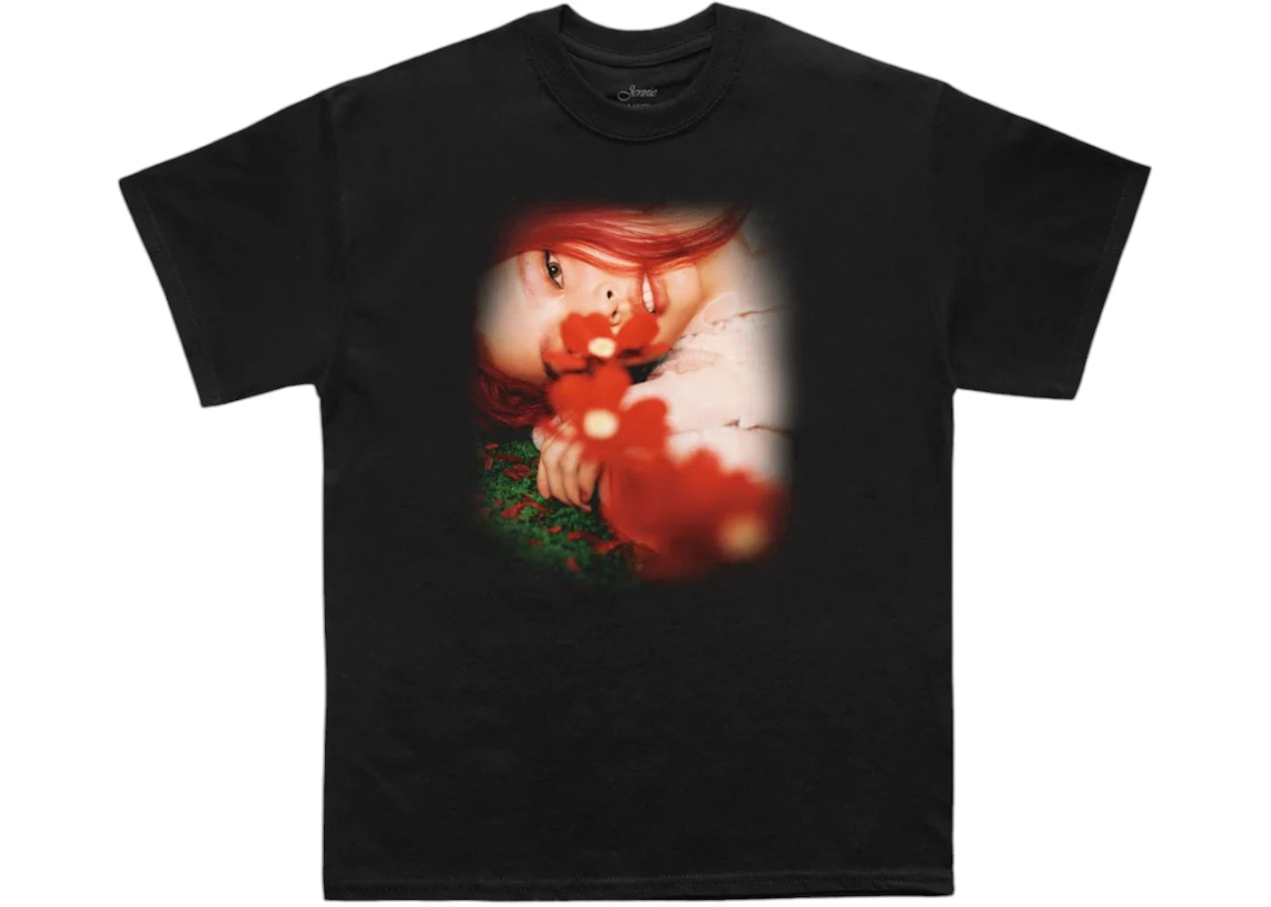 Jennie Photo Flower Tee Black
