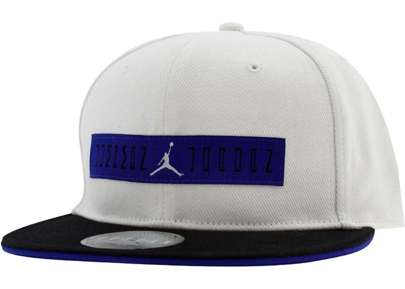 Jordan Retro 11 Fitted Cap White/Black