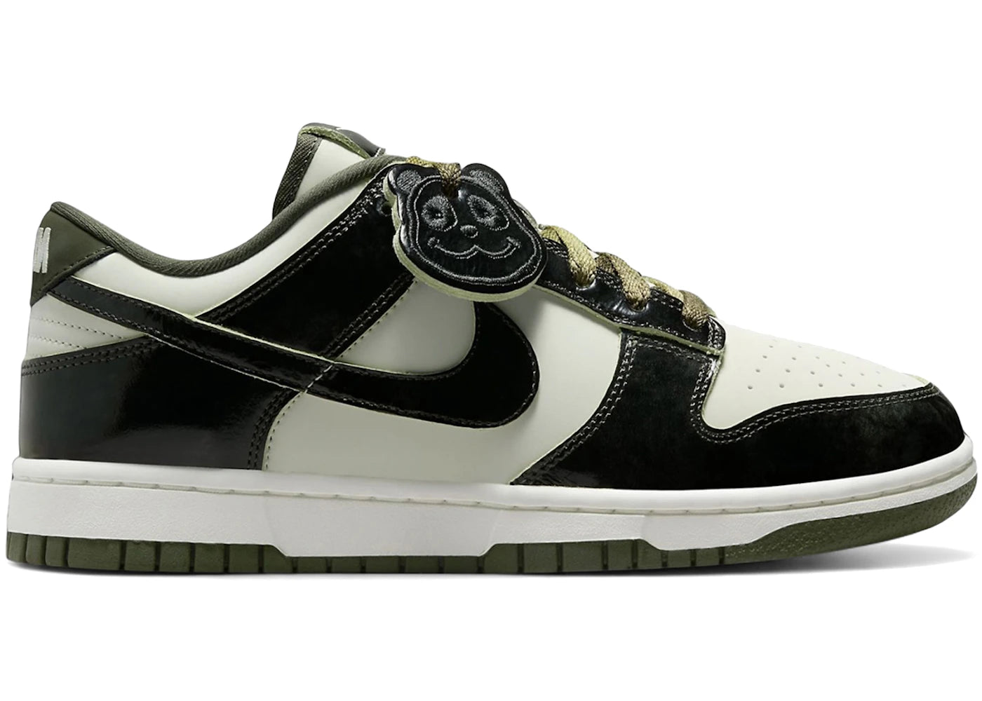 Nike Dunk Low SE Panda-Monium Sea Glass (Women's)