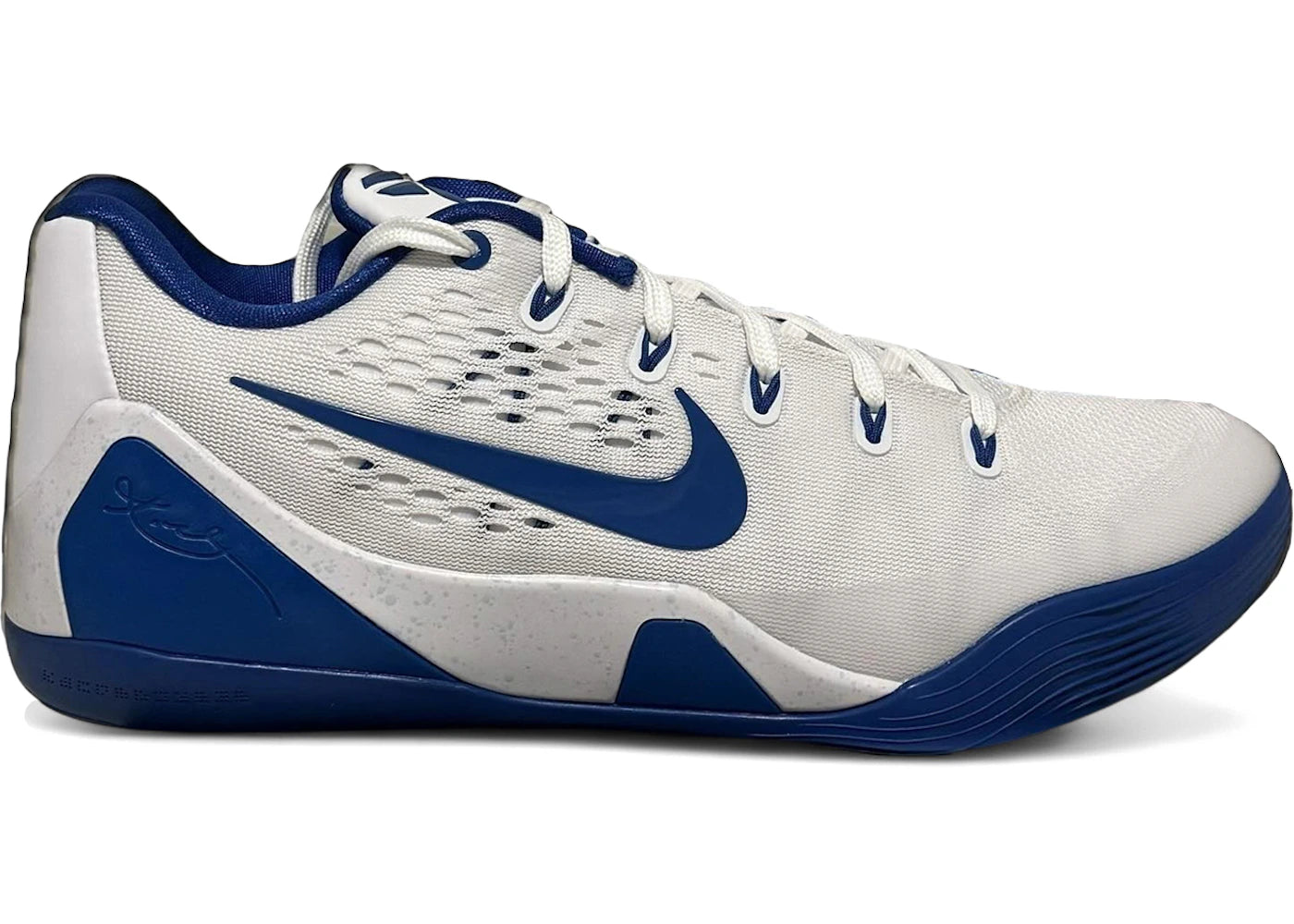 Nike Kobe 9 EM Low Protro Kentucky Wildcats PE White