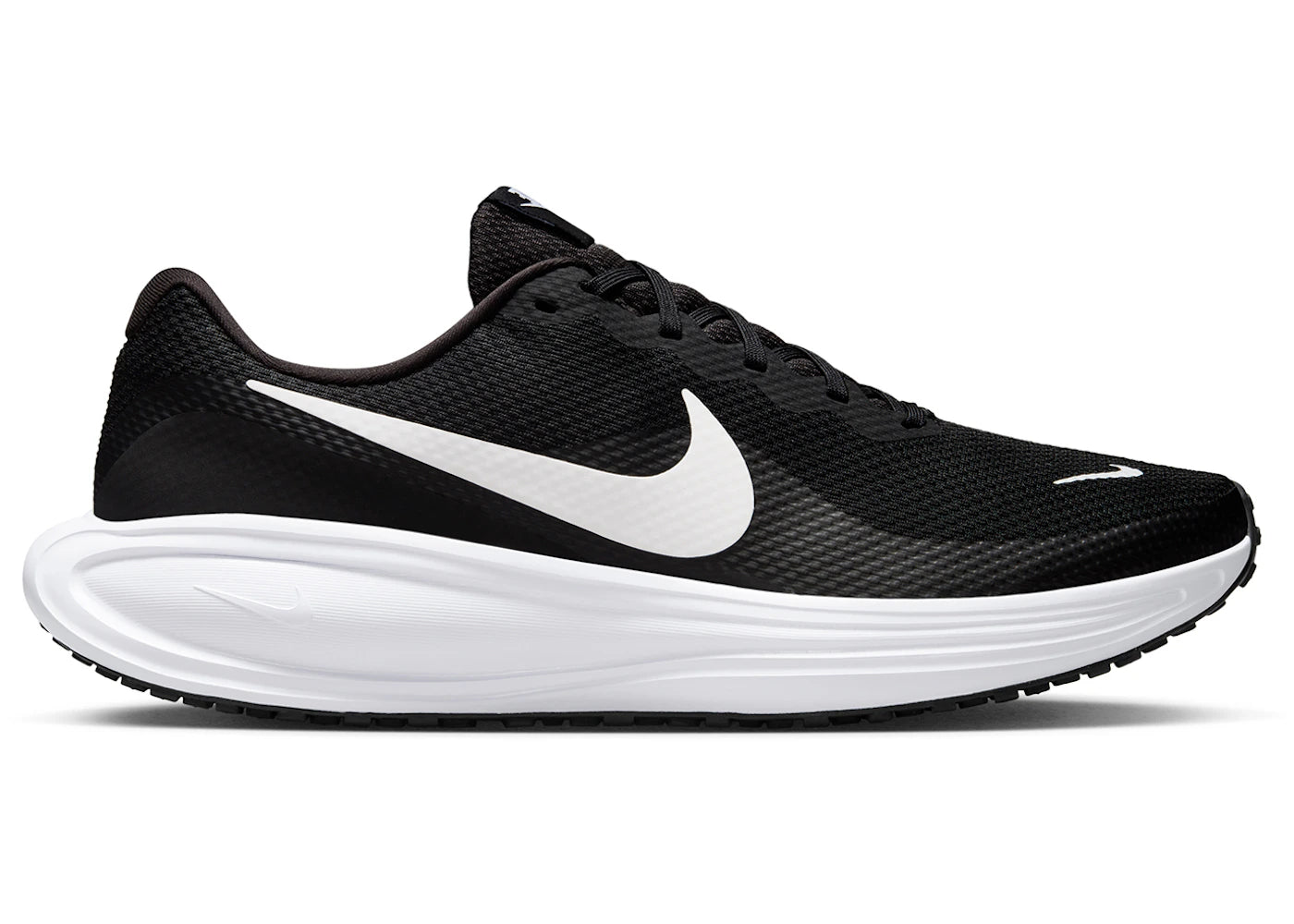 Nike Revolution 8 Black White