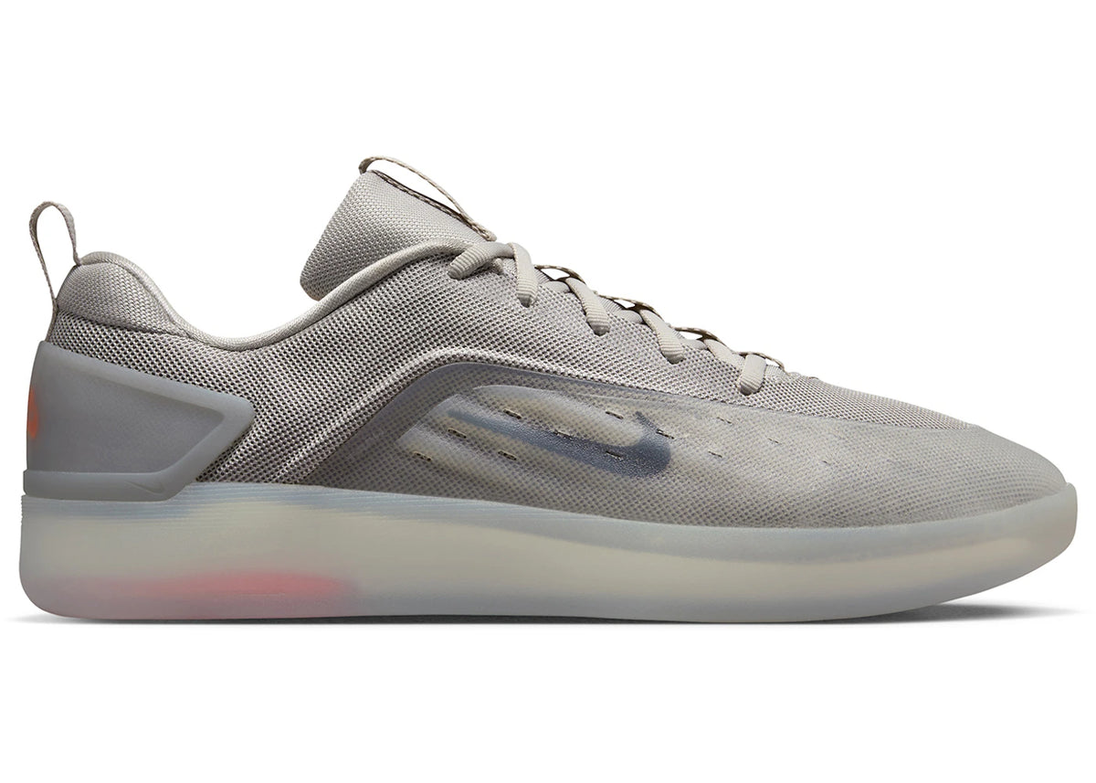 Nike SB Zoom Nyjah 4 College Grey Bright Crimson