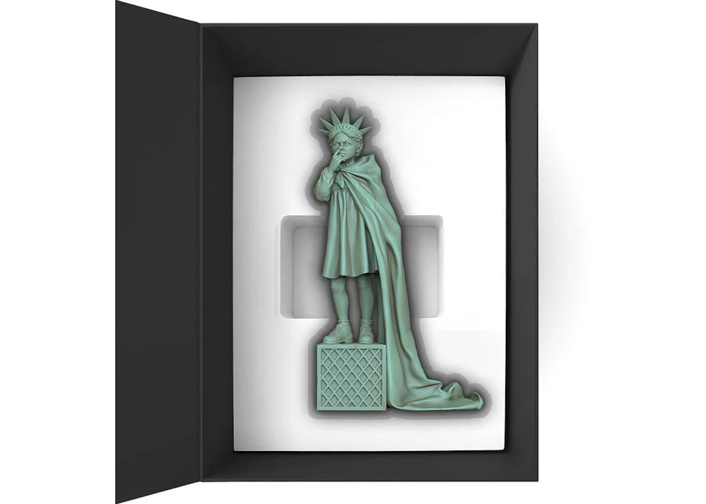 Queen M x BRANDALISM EXCLUSIVE Liberty Girl Copper Green Variant Figure