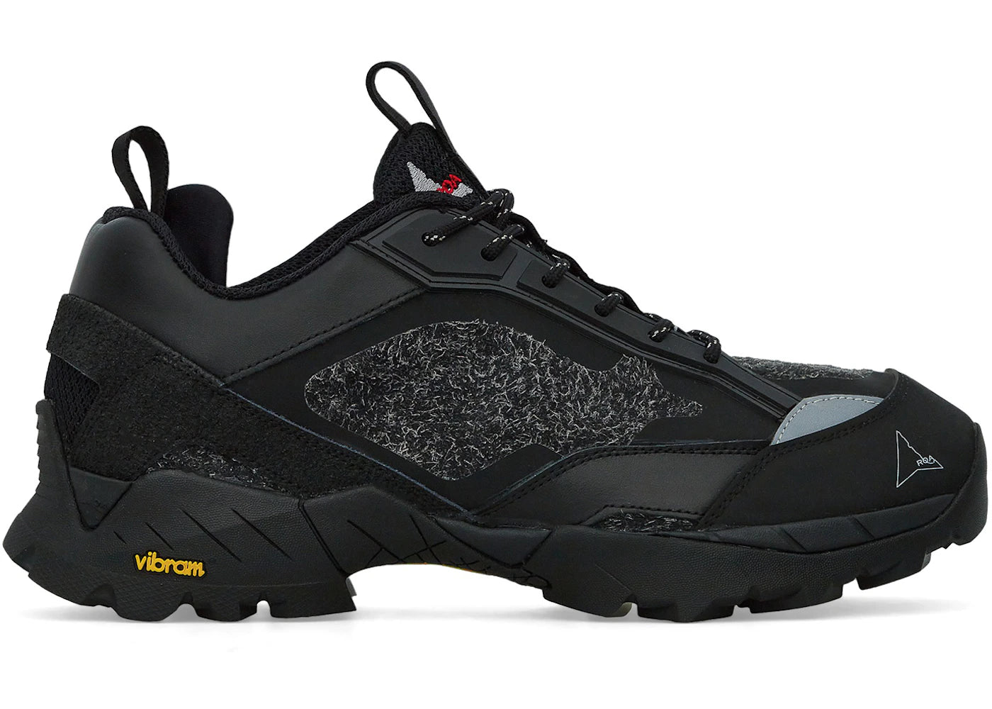 Roa Lhakpa Black
