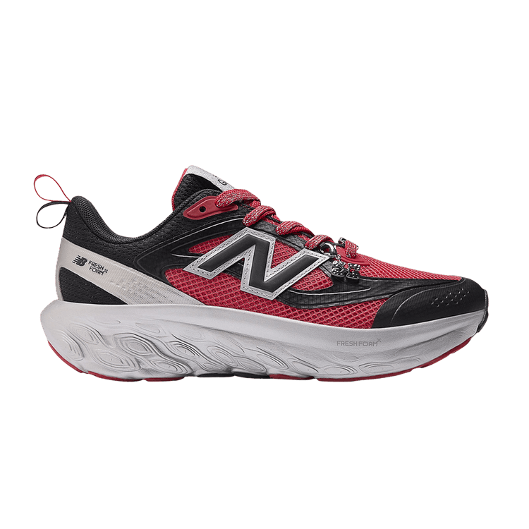 New Balance Fresh Foam Trainer GANNI Black Silver Metallic Red