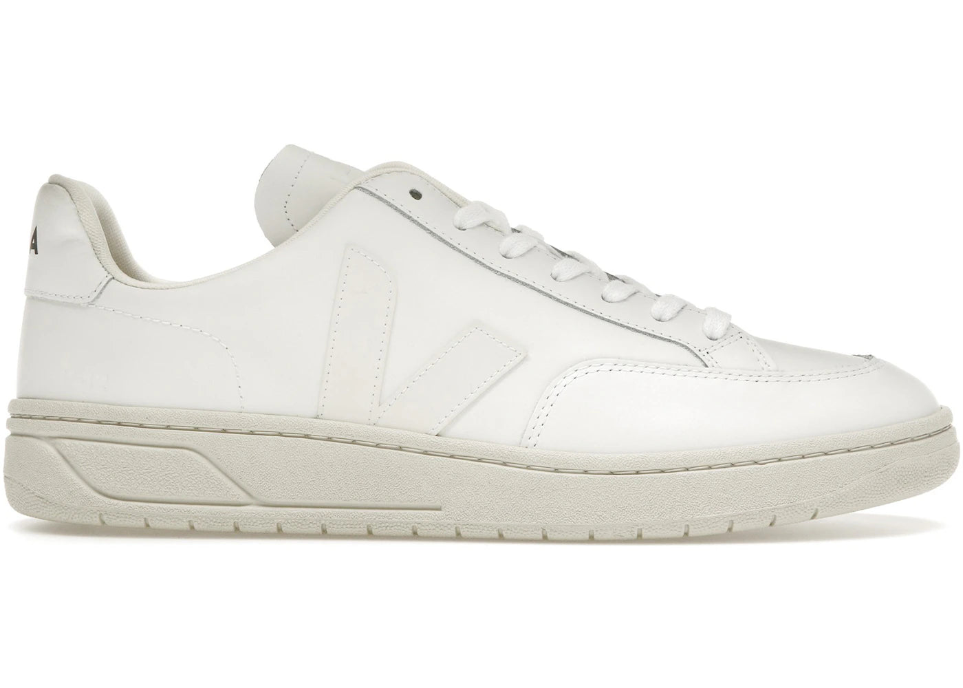 Veja V-12 Leather Full White