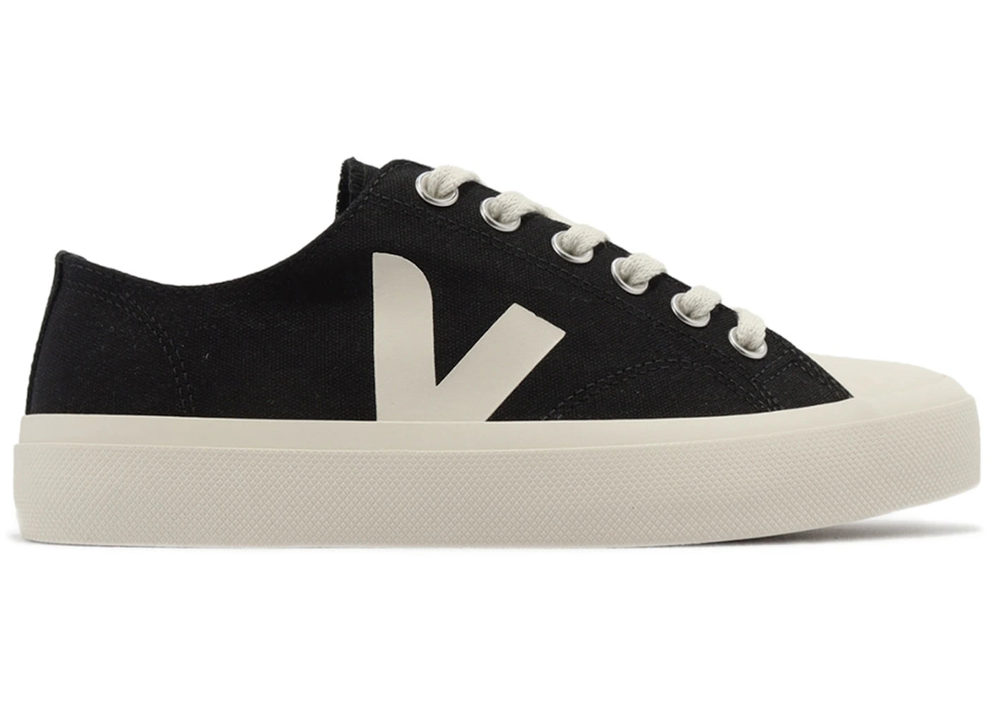 Veja Wata II Low Canvas Black Pierre