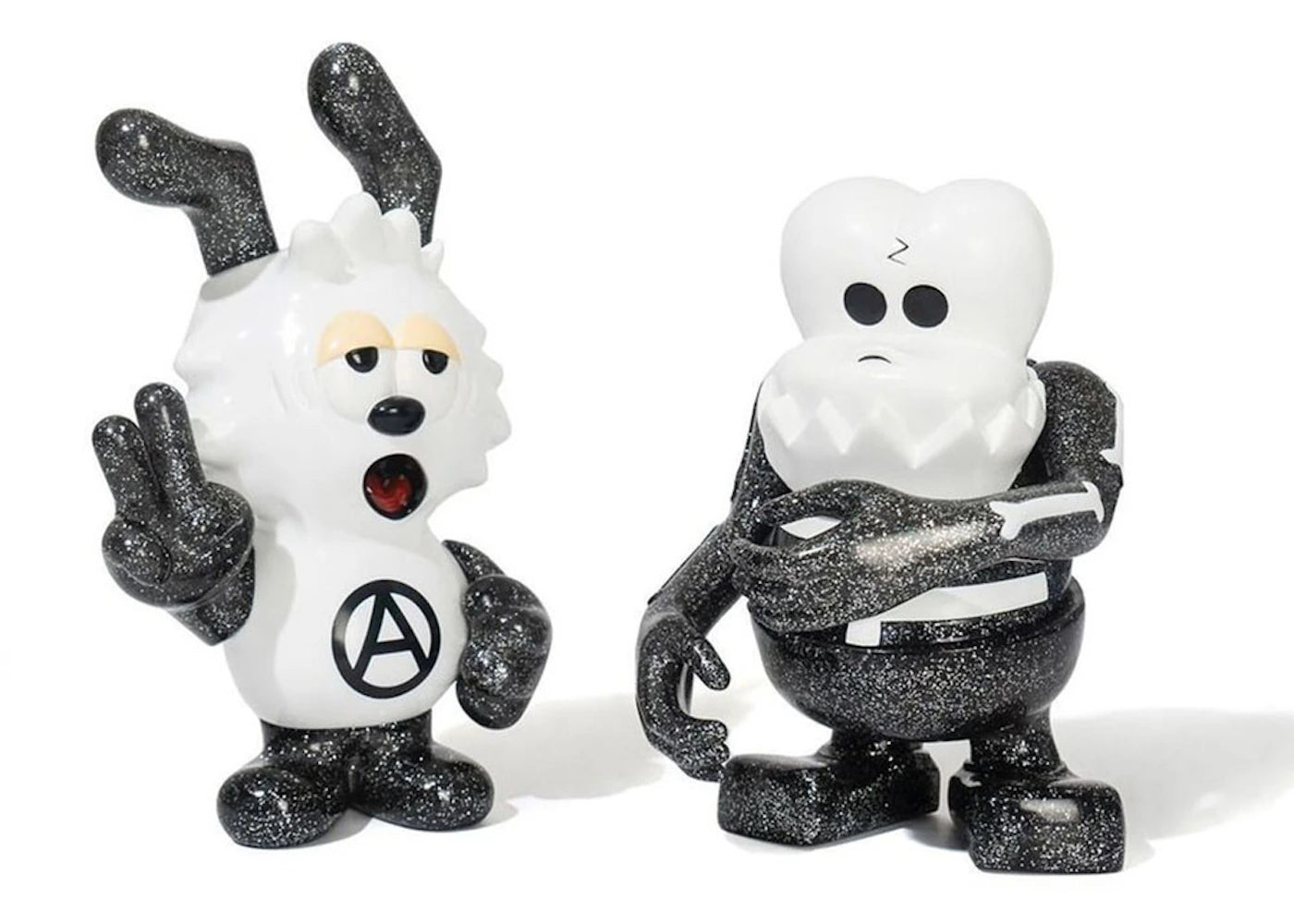 Verdy x Bounty Hunter Vick and Skull-Kun Figure (Set of 2) White Black