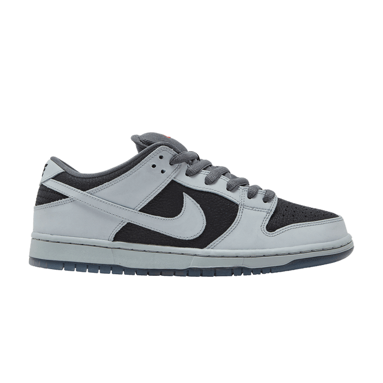 Nike SB Dunk Low Atlas 35MM Grey - Side Kicks