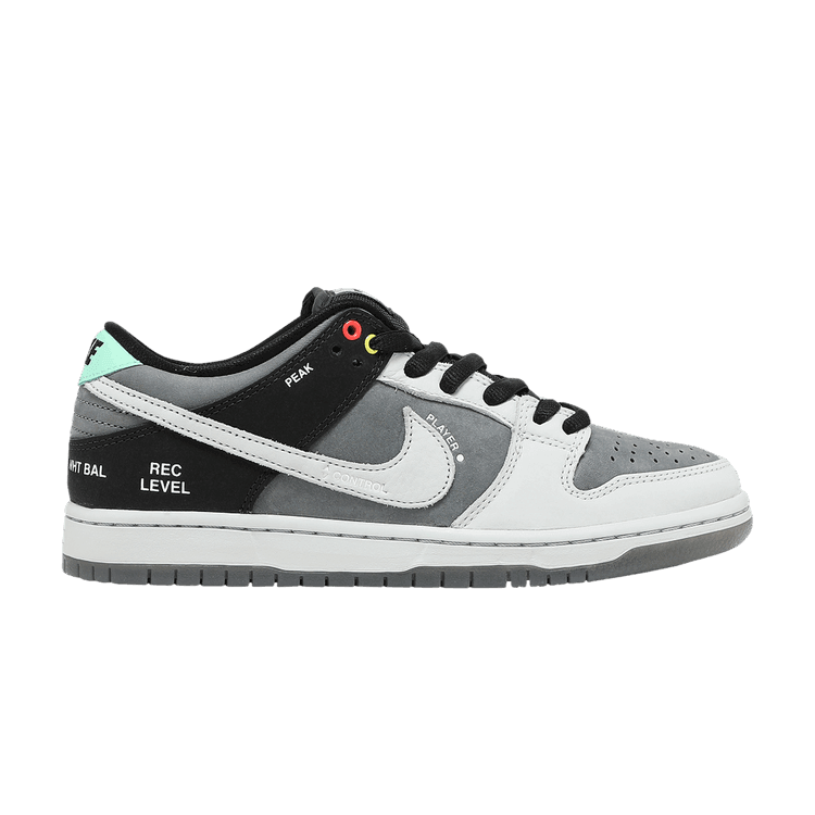 Nike SB Dunk Low VX1000 - Side Kicks