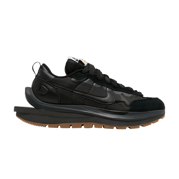 Nike Vaporwaffle sacai Black Gum - Side Kicks